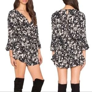 Free People All The Right‎ Ruffles Tie Wrap Romper Black Size XS